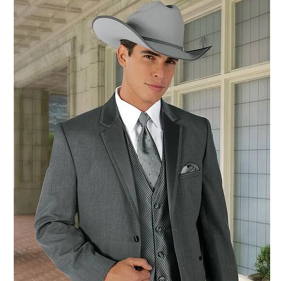2 Button Trim Cowboy Tuxedo in Grey